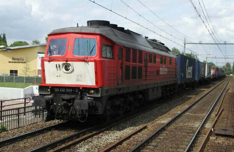 RN 232 904 in Dordrecht Sd am 21.05.2005